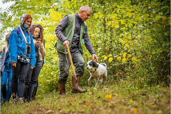 San Miniato Tuscany truffle hunting experience truffle, cooking and wine tasting