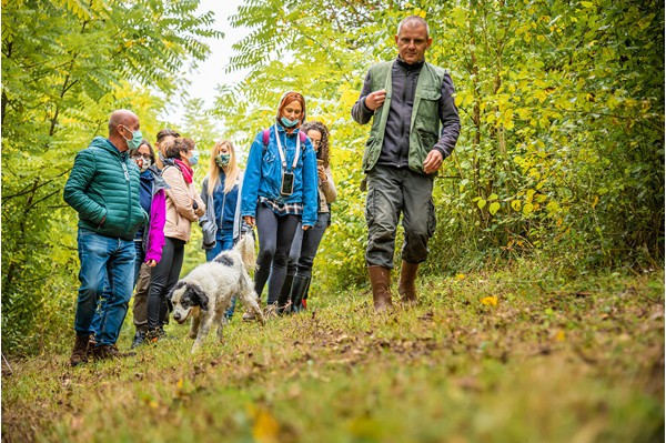 San Miniato Tuscany truffle hunting experience truffle, cooking and wine tasting