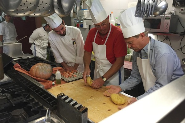 Truffle in Tuscany is truffle hunting experience in San Miniato